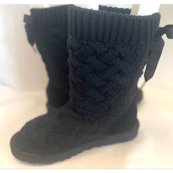 UGG Australia Women's Isla Black Knit Cable 1010669 Lace Up Boots Size 6 - Picture 4 of 13
